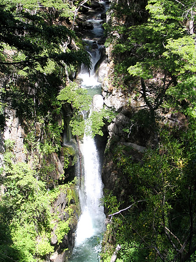 Cascada Chachín camino a Queñi